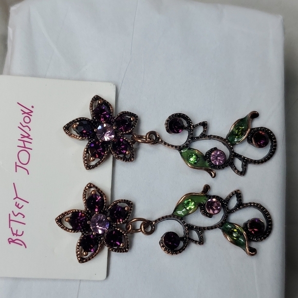 Betsey Johnson Jewelry - BETSEY JOHNSON PURPLE FLOWER EARRINGS